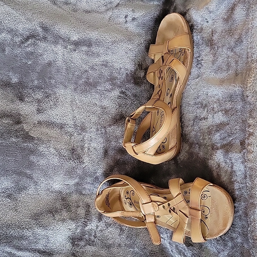 Baretraps Tan Sandals Size 7.5 womens